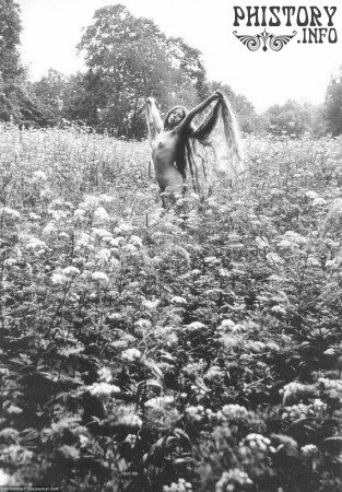 Фотоальбом «Цветы среди цветов». Фотограф Римантас Дихавичюс. СССР. 1987 год.